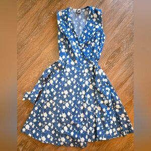 ✨️HOST PICK✨️ 🇨🇦 Made in Toronto NWOT Sleeveless Midi Wrap Dress by FUNKD